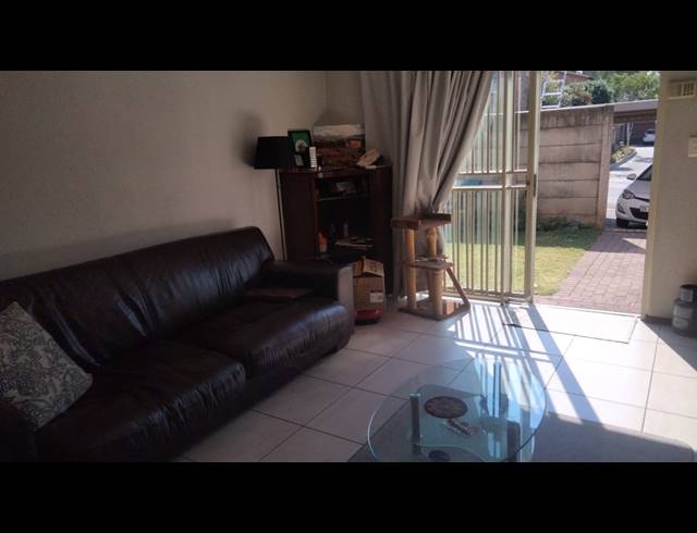 2 BEDROOM TOWNHOUSE FOR SALE IN BELLAIRS PARK